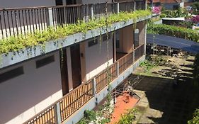 Pakerisan East Mansion